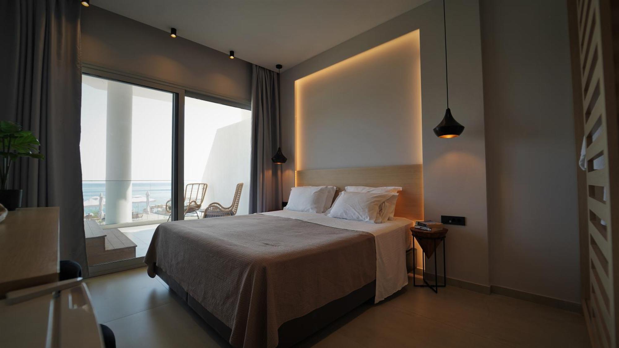 Enjoy Lichnos Bay Village, Camping, And Aparthotel 2*